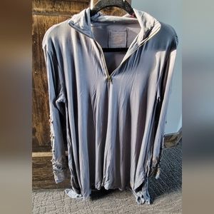 Double D Ranch Cliff Rock Falling Snow Top XS